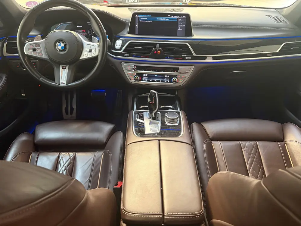 BMW 7-serie 745e High Executive Panoramadak HUD ACC So uit 2020, foto 7
