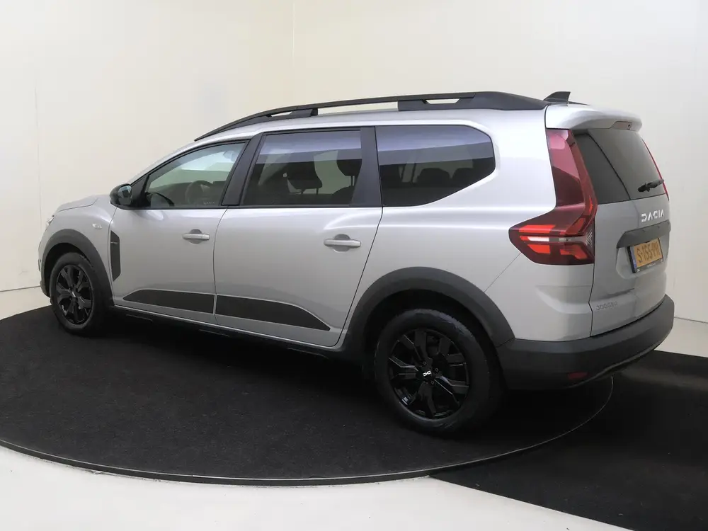 Dacia Jogger 1.0 TCe 110 Extreme 5p. uit 2023, foto 3