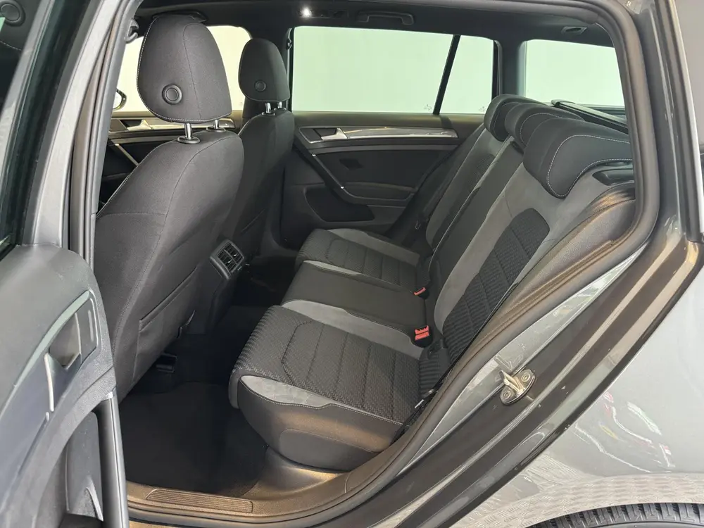 Volkswagen Golf Variant 1.5 TSI Highline Busin. R, Panoramad uit 2019, foto 12