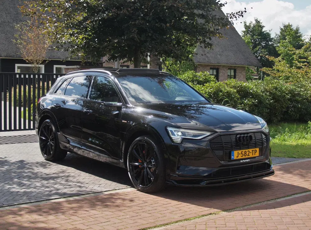 Audi e-tron e-tron 55 quattro 95 kWh uit 2019, foto 4