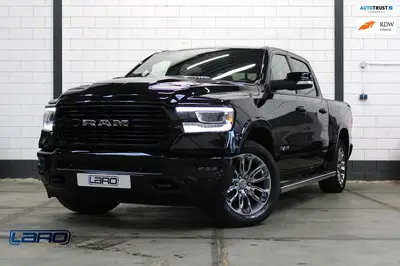 Dodge Ram 1500 5.7 V8 4x4 Crew Cab Laramie | 12" Scherm Prin uit 2022