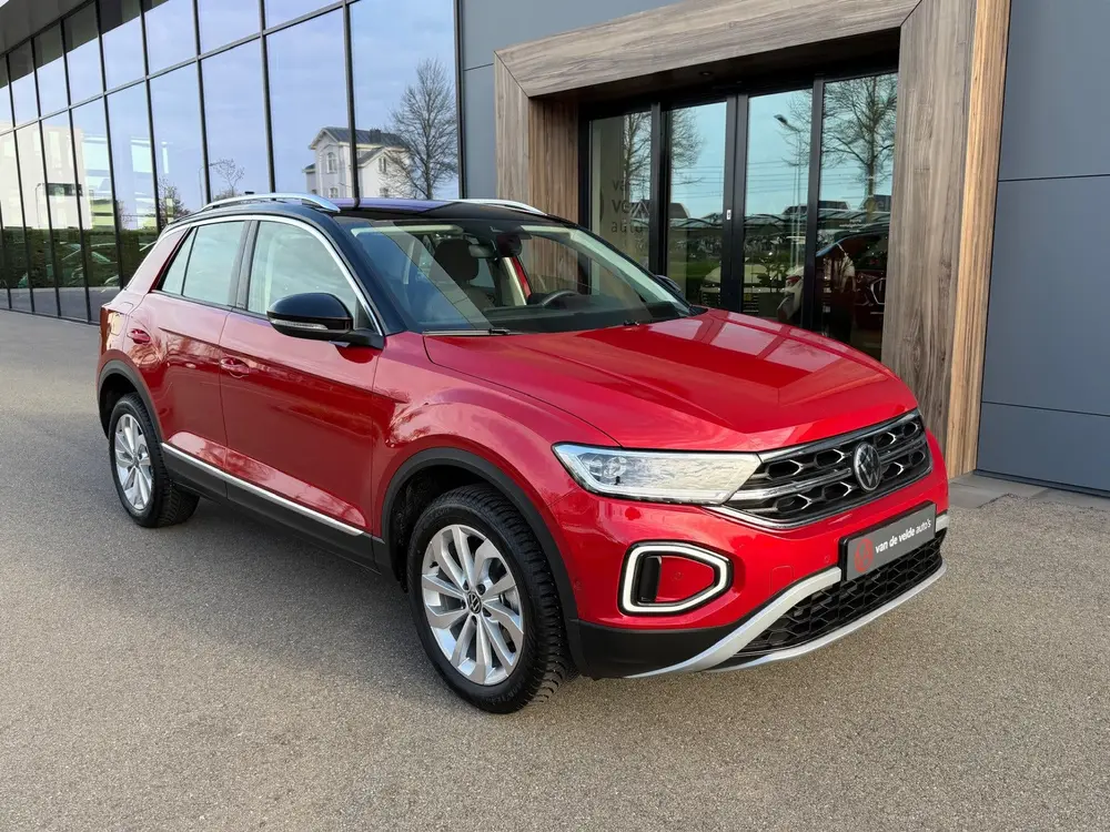 Volkswagen T-Roc 1.5 TSI 150pk DSG Style | Navigatie | Stand uit 2025, foto 3