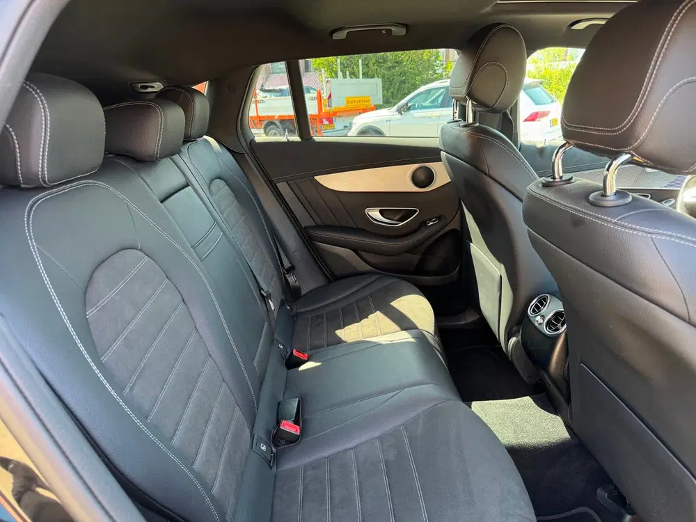 Mercedes-Benz EQC 400 4MATIC Premium 80 kWh uit 2021, foto 8