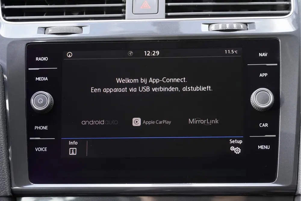Volkswagen Golf Variant 1.5 TSI Highline BJ2020 Lmv 16" | Le uit 2020, foto 20