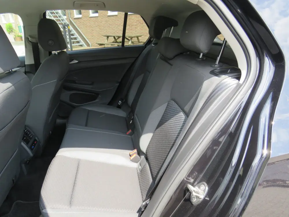 Volkswagen Golf 1.0 TSI 110Pk Life * Rijklaarprijs incl. gar uit 2021, foto 3