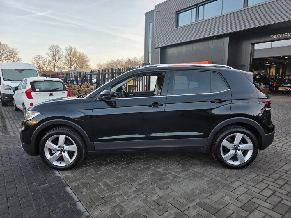 Volkswagen T-Cross 1.0 TSI Style | Met o.a. AppleCarPlay/And uit 2022, foto 2