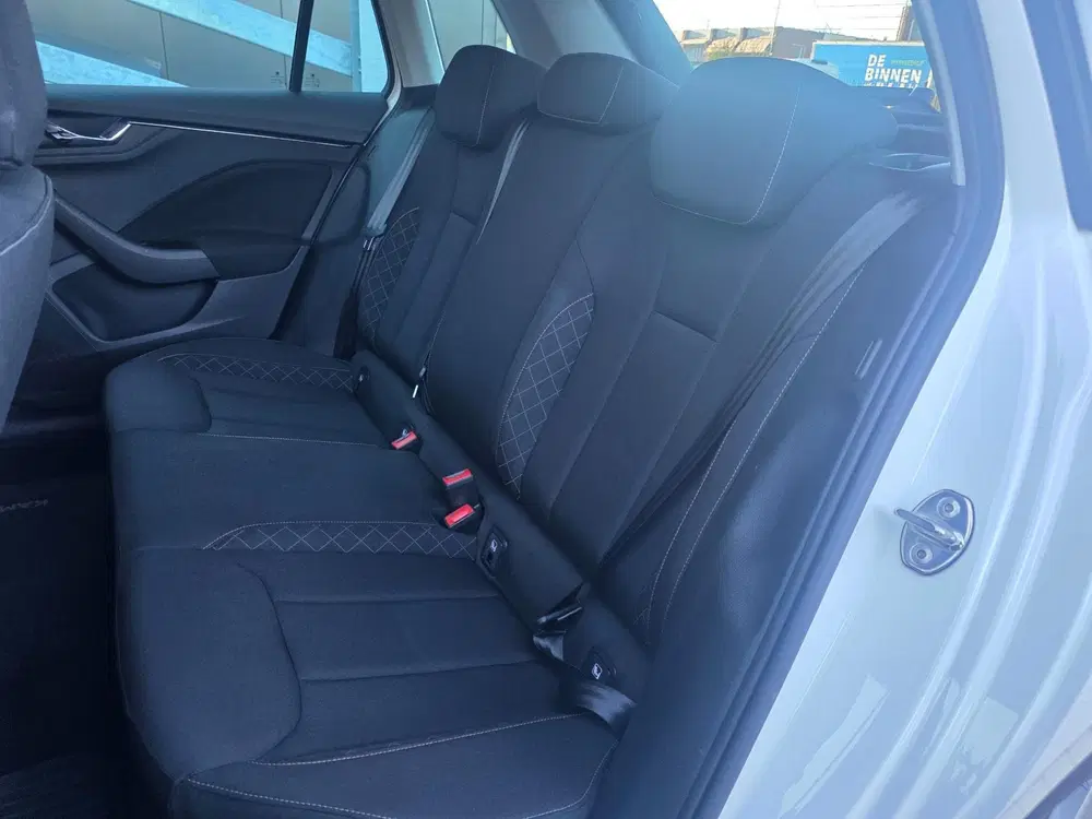 Skoda Kamiq 1.5 TSI ACT Sport Business uit 2020, foto 17