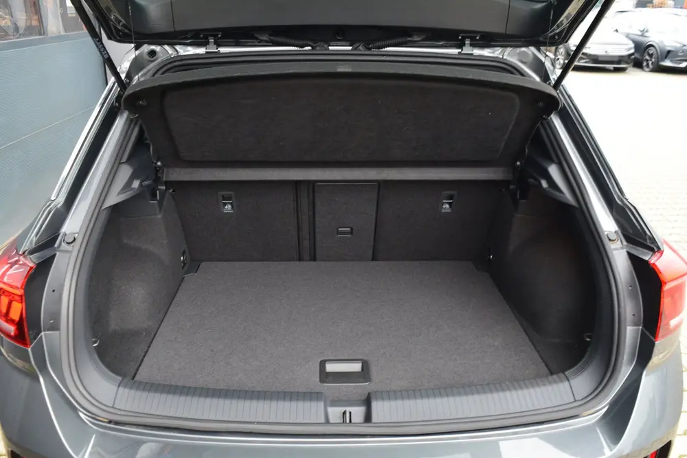Volkswagen T-Roc 1.5 TSI R-Line | ACC | Camera | Trekhaak | uit 2025, foto 15