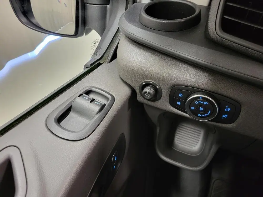 Ford Transit 2.0TDCI L3 uit 2022, foto 12