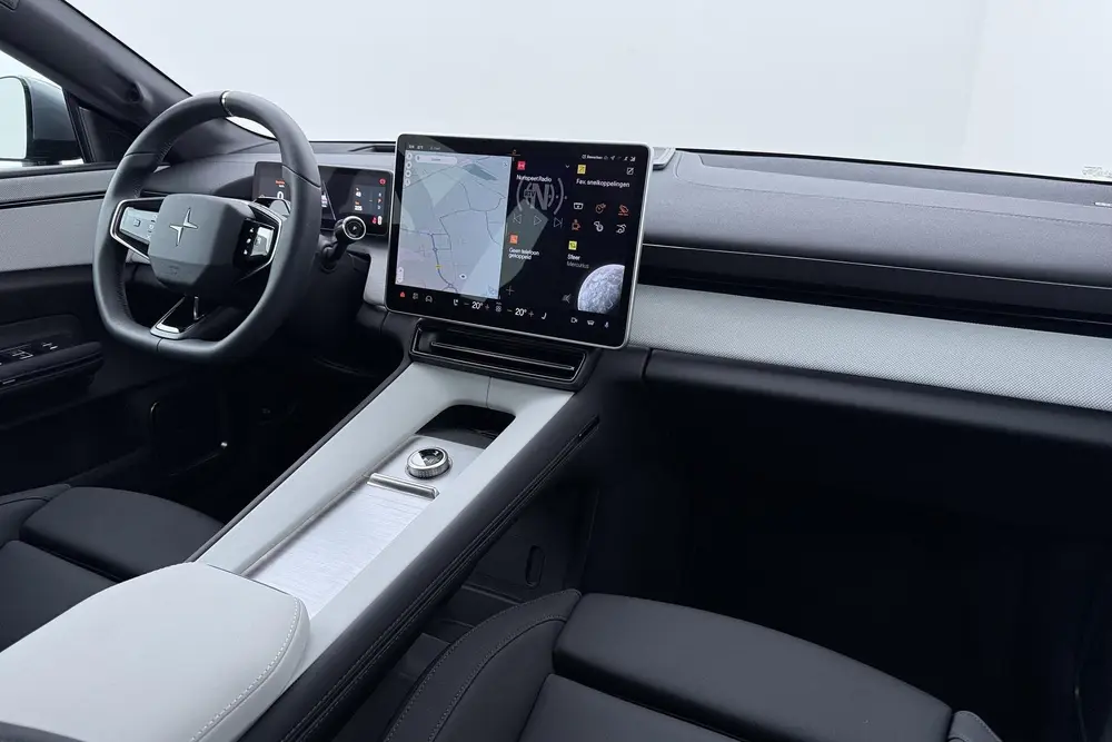 Polestar 4 Long Range Single Motor Plus 100 kWh uit 2025, foto 17