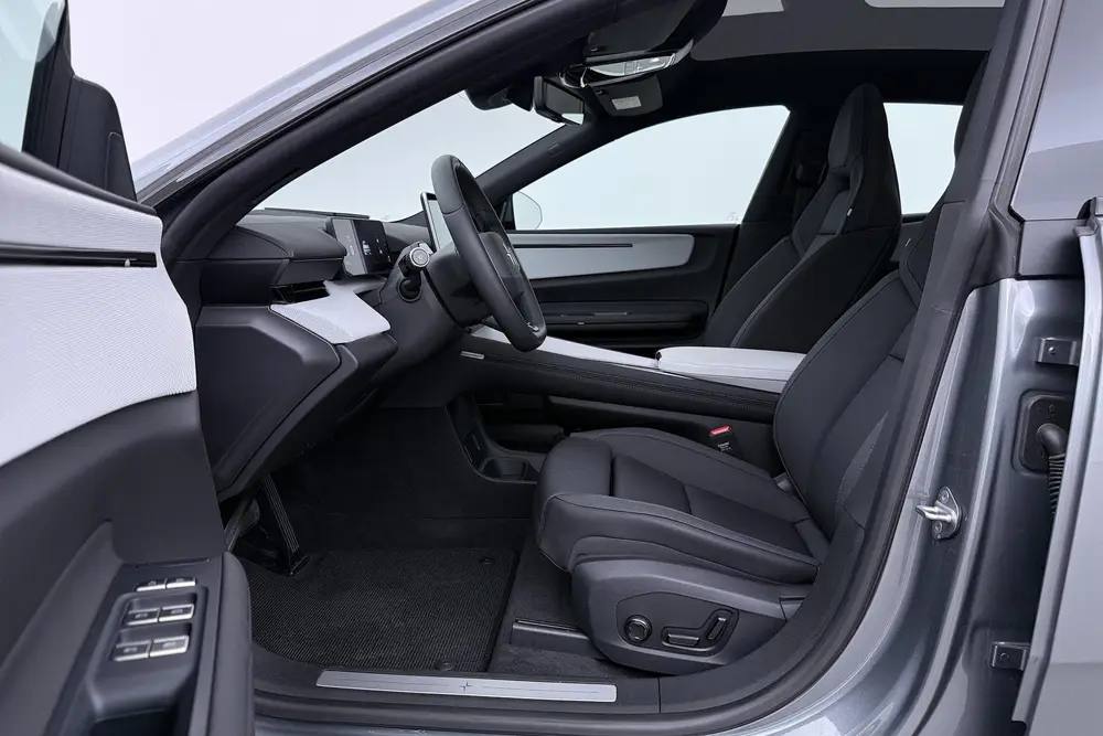 Polestar 4 Long Range Single Motor Plus 100 kWh uit 2025, foto 3