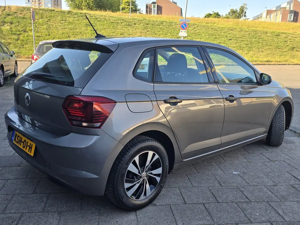 Volkswagen POLO 1.0 TSI Comfortline Business uit 2019, foto 4