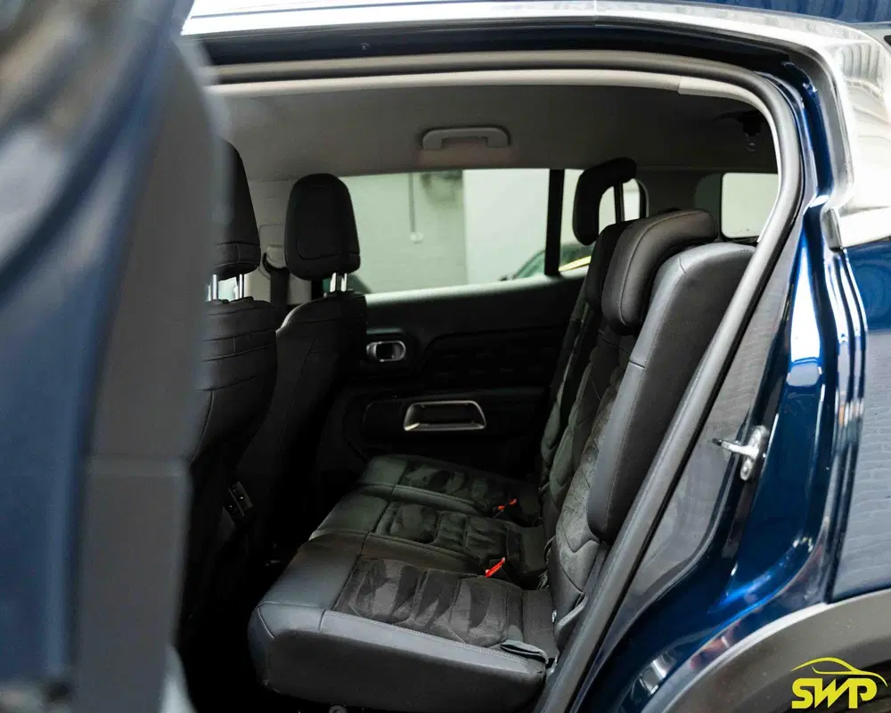 Citroën C5 Aircross Citroen C5 Aircross 1.6 Plug-in Hybrid 225 uit 2023, foto 12