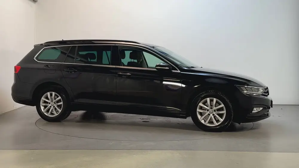 Volkswagen Passat Variant 1.5 TSI 150pk DSG Business Navigat uit 2020, foto 12