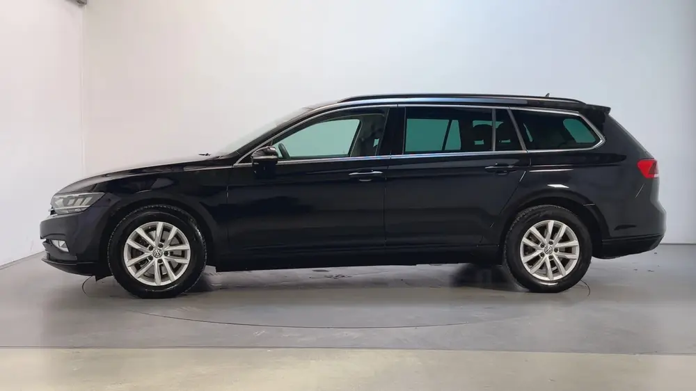 Volkswagen Passat Variant 1.5 TSI 150pk DSG Business Navigat uit 2020, foto 14