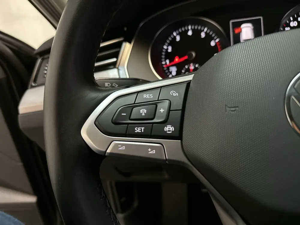 Volkswagen Passat Variant 1.5 TSI 150pk DSG Business Navigat uit 2020, foto 18