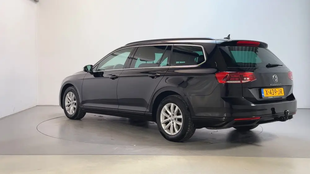 Volkswagen Passat Variant 1.5 TSI 150pk DSG Business Navigat uit 2020, foto 6
