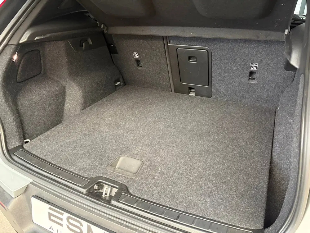Volvo XC40 1.5 T4 Plug-in hybrid Ultimate Dark Panora uit 2023, foto 11