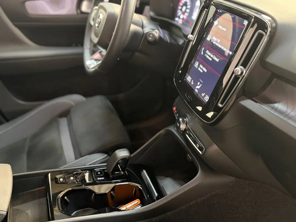 Volvo XC40 1.5 T4 Plug-in hybrid Ultimate Dark Panora uit 2023, foto 20