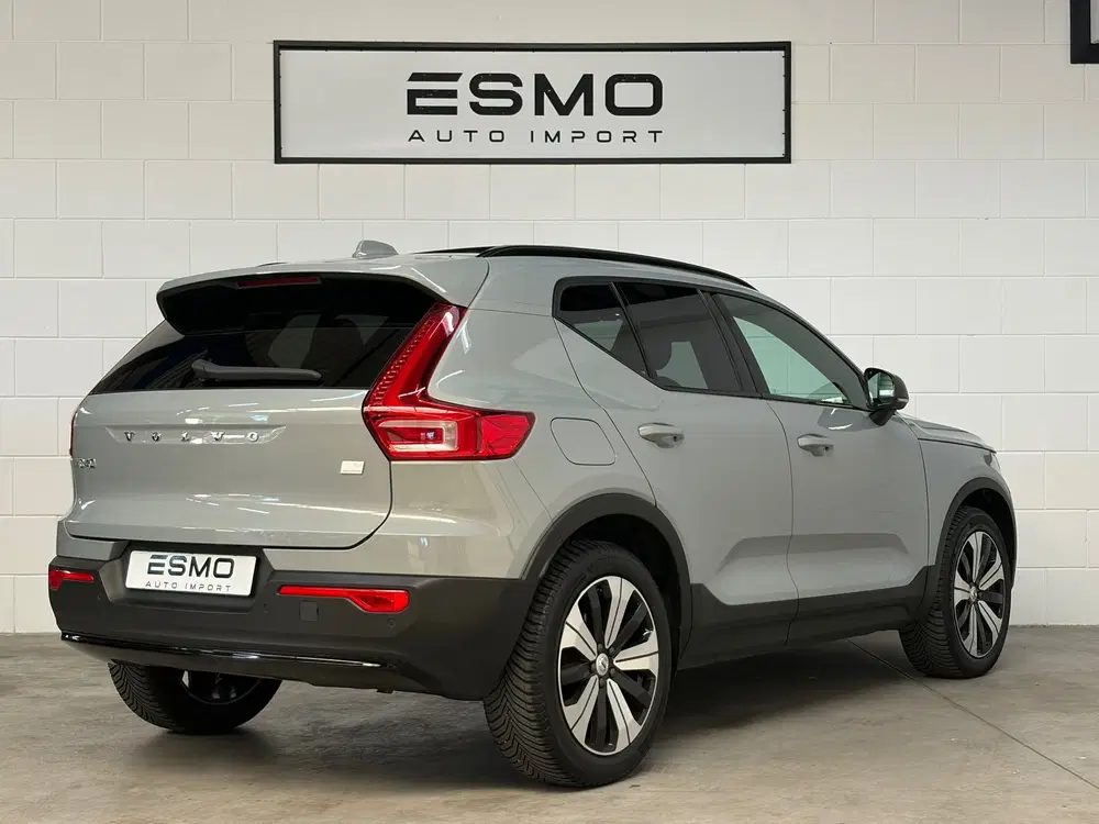 Volvo XC40 1.5 T4 Plug-in hybrid Ultimate Dark Panora uit 2023, foto 3