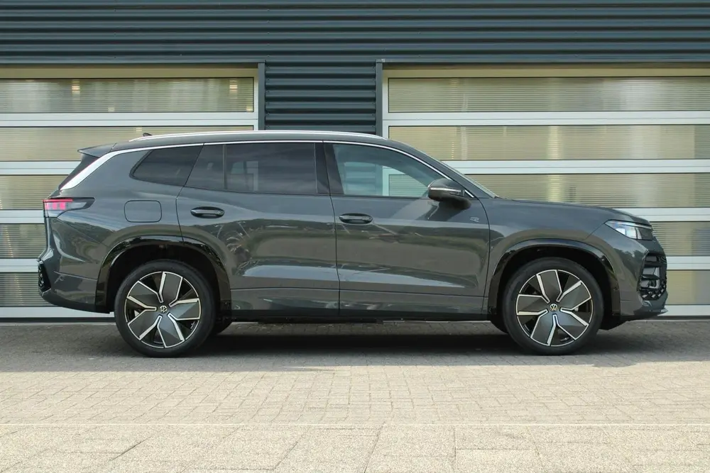 Volkswagen Tayron 1.5 eHybrid 204pk DSG R-Line Edition | Pan uit 2026, foto 3