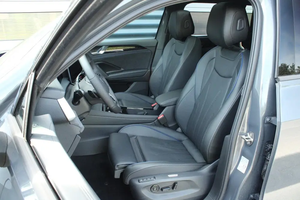 Volkswagen Tayron 1.5 eHybrid 204pk DSG R-Line Edition | Pan uit 2026, foto 4