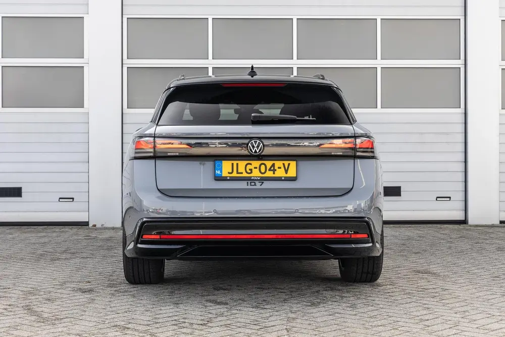 Volkswagen ID.7 Tourer 286pk Limited Edition 77 kWh | 20" Ve uit 2025, foto 10