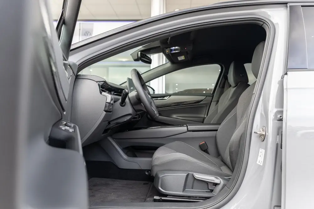 Volkswagen ID.7 Tourer 286pk Limited Edition 77 kWh | 20" Ve uit 2025, foto 18