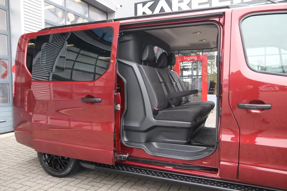 Renault Trafic 2.0 DCI 170 uit 2022, foto 13