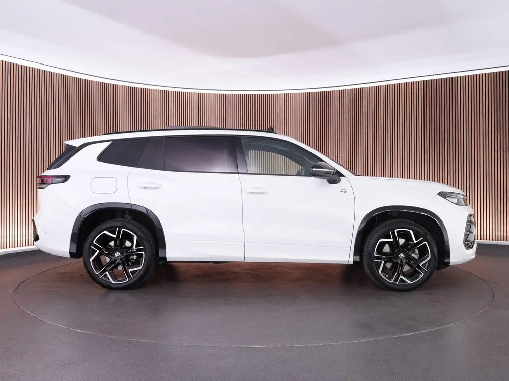 Volkswagen Tayron 1.5 eHybrid 272pk R-Line Edition |Pano|Har uit 2025, foto 12