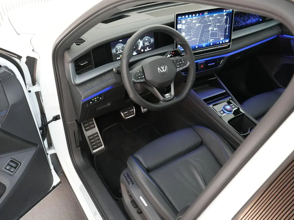 Volkswagen Tayron 1.5 eHybrid 272pk R-Line Edition |Pano|Har uit 2025, foto 9