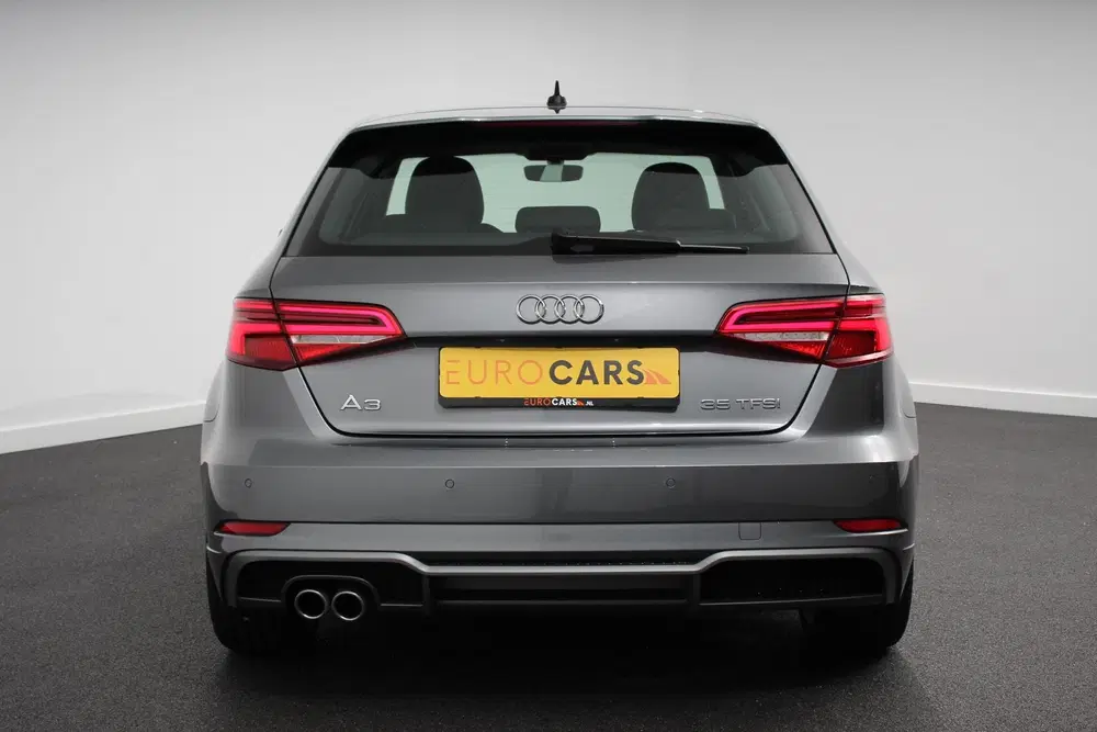 Audi A3 35 TFSI 150pk Automaat S-Line Sport Climat uit 2020, foto 4
