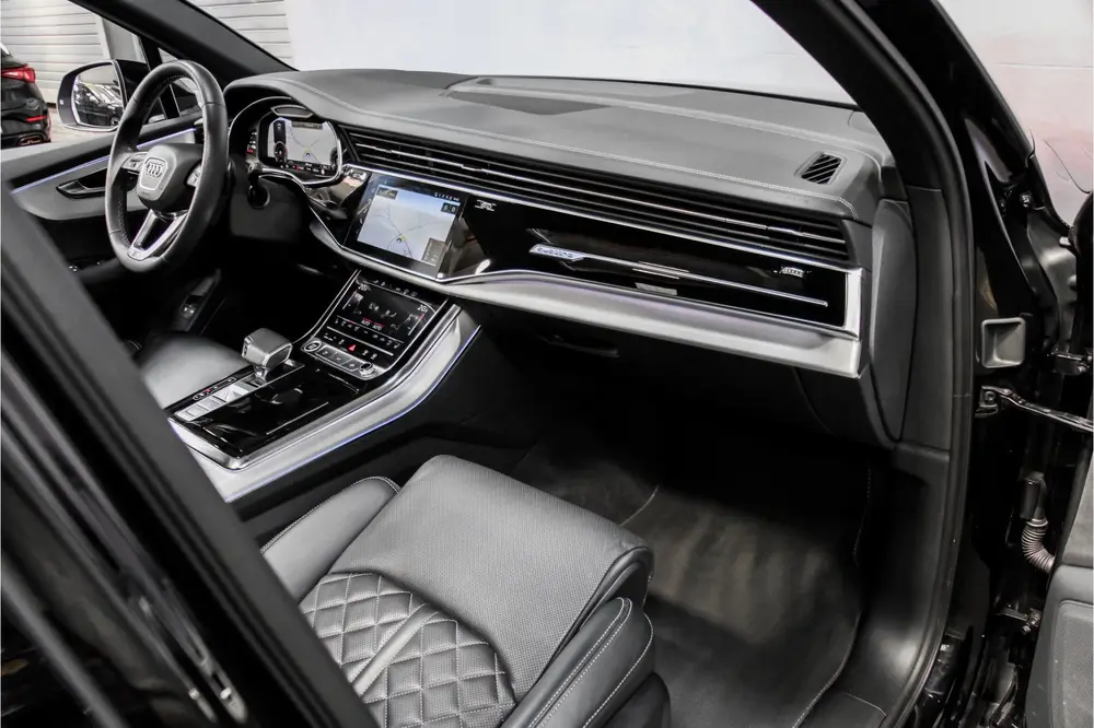 Audi Q7 60 TFSIe Quattro Competition uit 2023, foto 9