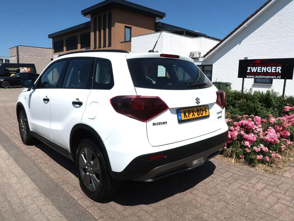 Suzuki Vitara 1.4 Boosterjet Smart Hybrid ADAPTIVE CRUIS uit 2024, foto 3