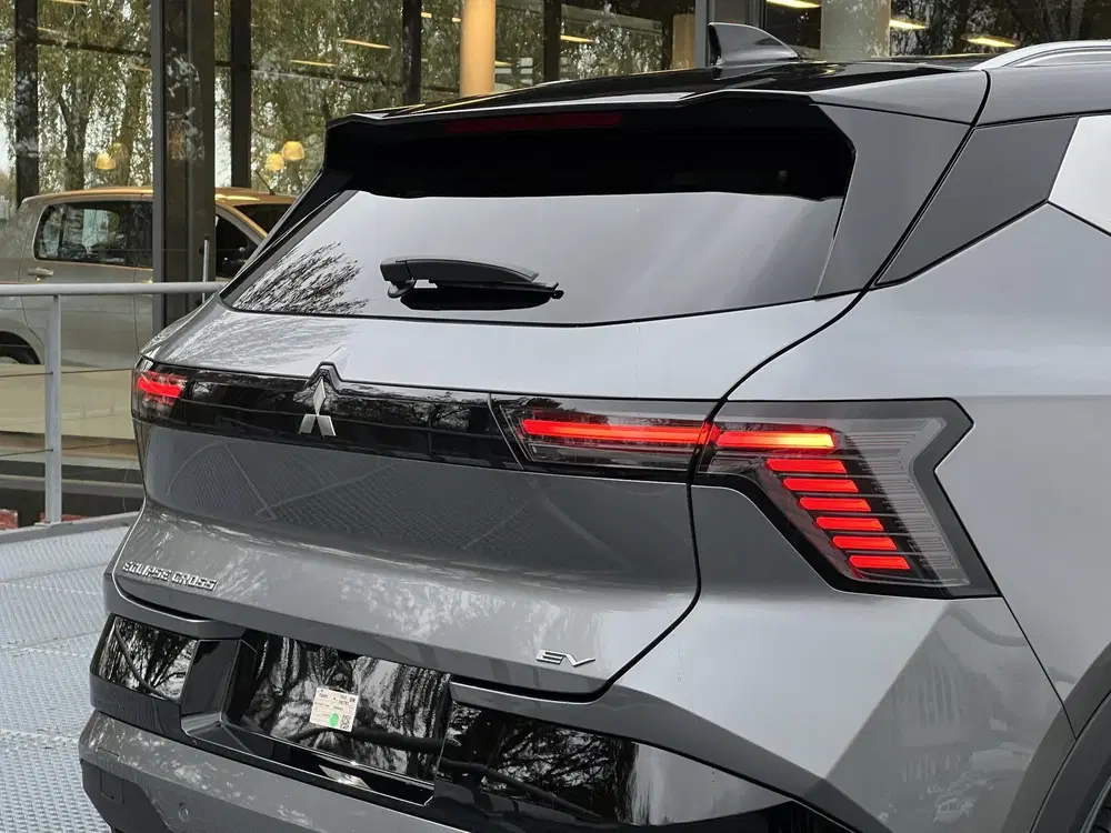 Mitsubishi Eclipse Cross Instyle 87 kWh uit 2025, foto 16