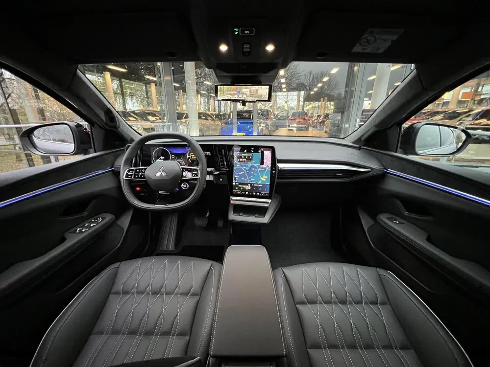 Mitsubishi Eclipse Cross Instyle 87 kWh uit 2025, foto 3