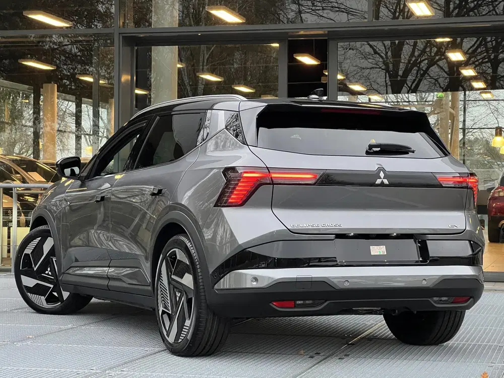 Mitsubishi Eclipse Cross Instyle 87 kWh uit 2025, foto 6