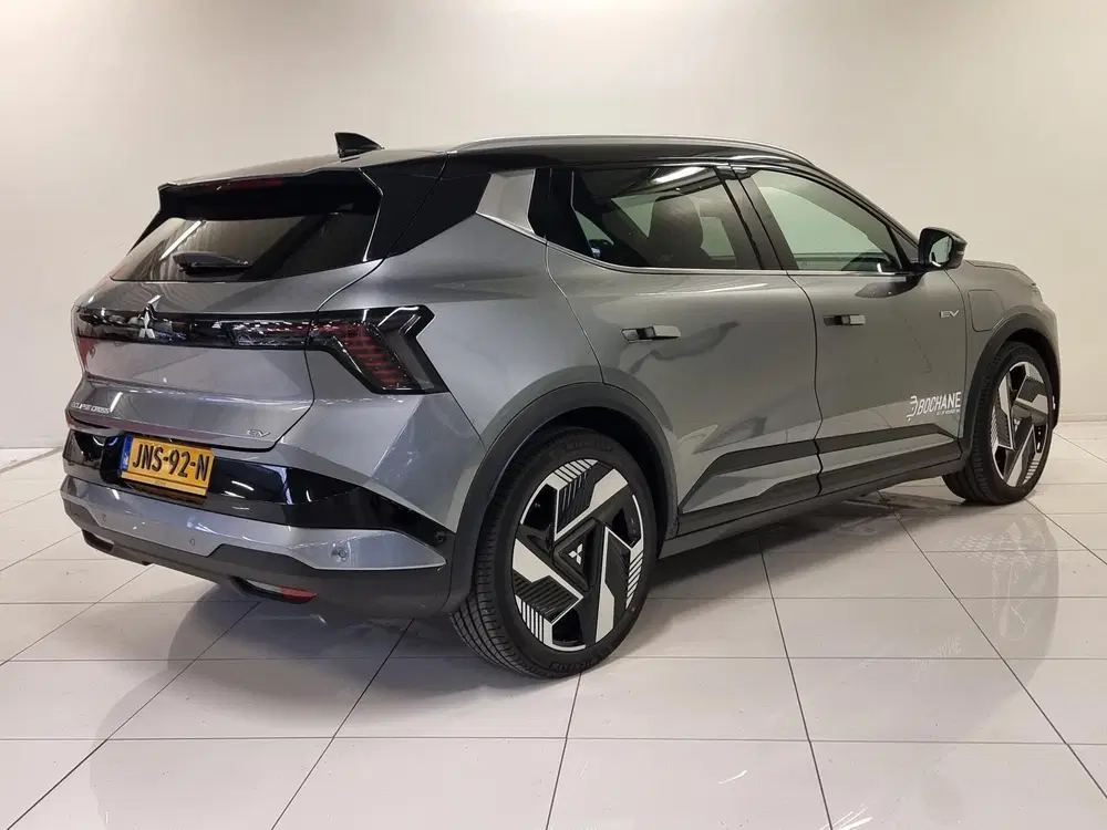 Mitsubishi Eclipse Cross Instyle 87 kWh uit 2025, foto 2