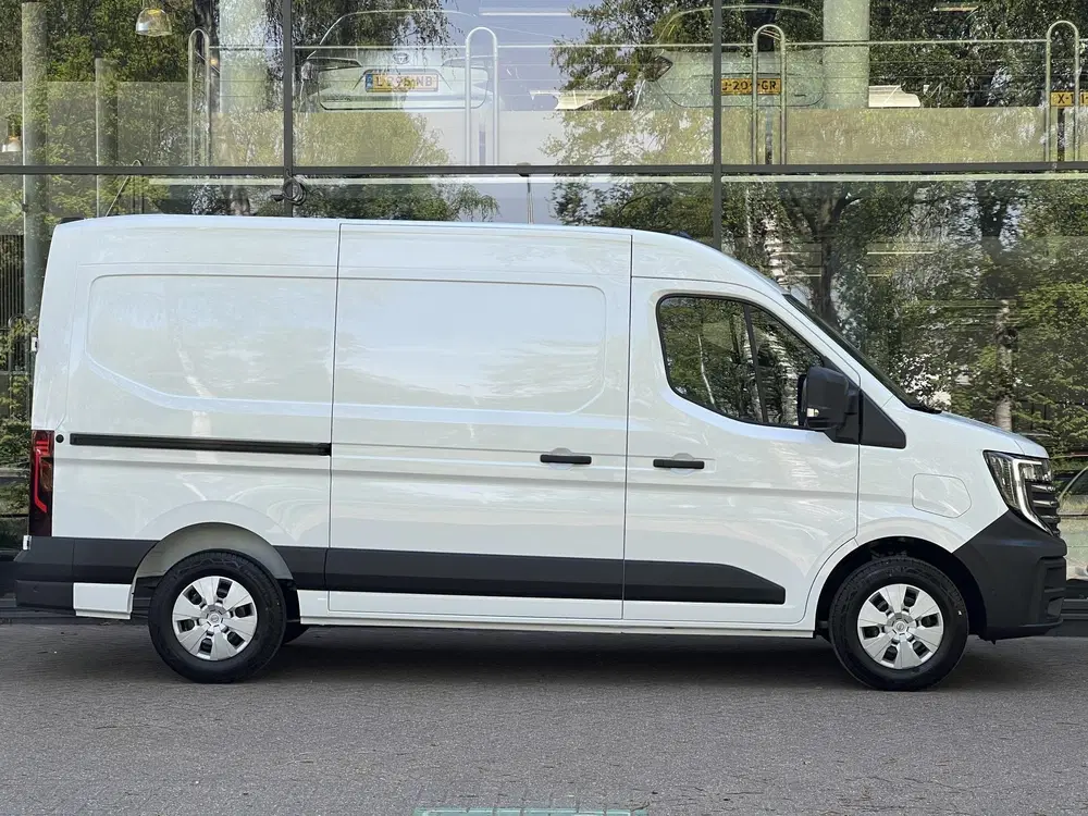 Nissan Interstar L2H2 Limited 87 kWh uit 2025, foto 14