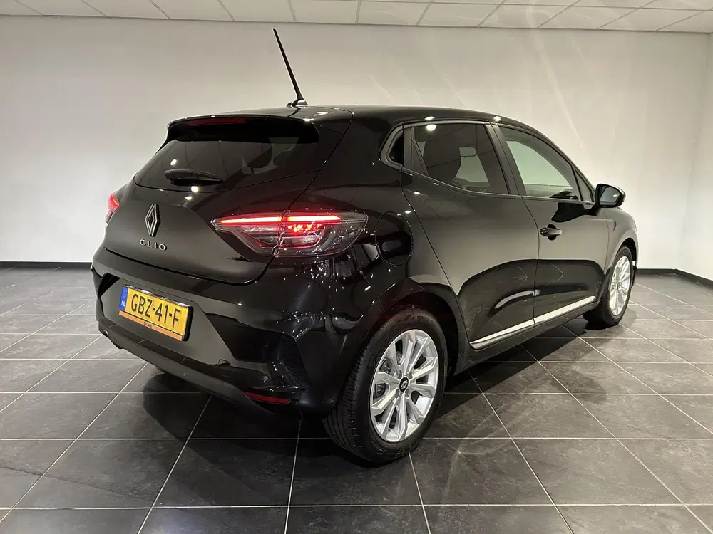 Renault Clio 1.0 TCe 90 GPF evolution uit 2024, foto 2