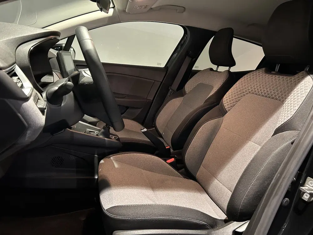 Renault Clio 1.0 TCe 90 GPF evolution uit 2024, foto 7
