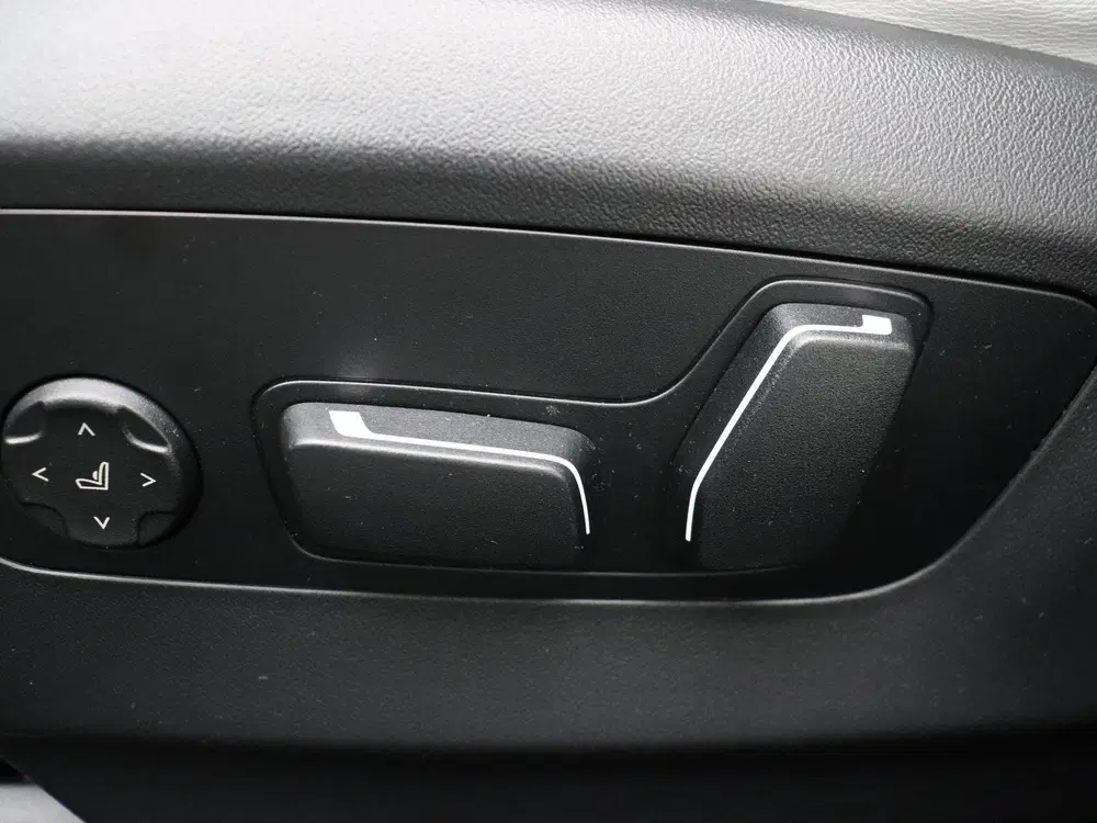 BMW M5 Sedan Comfort Pack uit 2024, foto 16