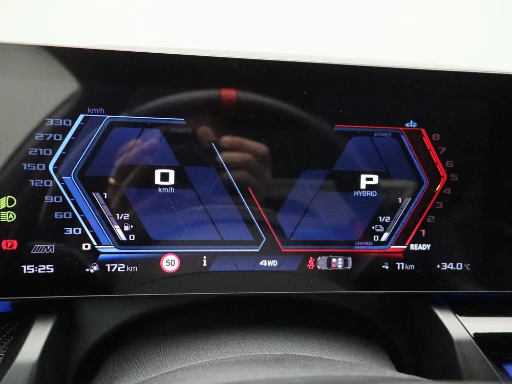 BMW M5 Sedan Comfort Pack uit 2024, foto 18