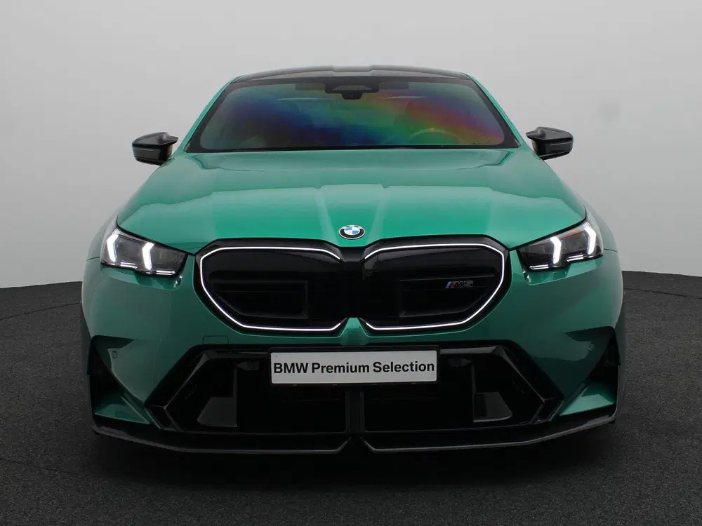 BMW M5 Sedan Comfort Pack uit 2024, foto 3