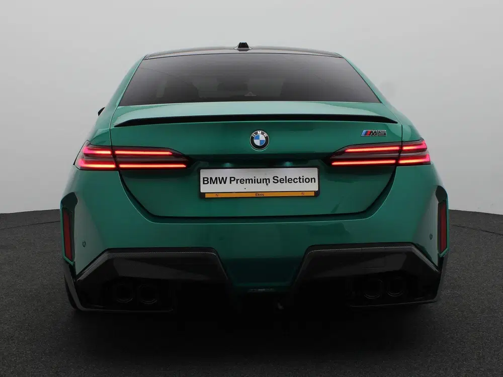 BMW M5 Sedan Comfort Pack uit 2024, foto 5