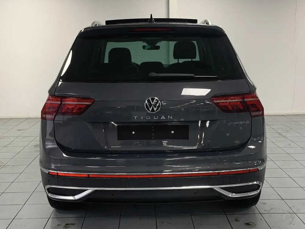 Volkswagen Tiguan 1.4 TSI eHybrid Business+ SOH 96,8% | PANO uit 2023, foto 18