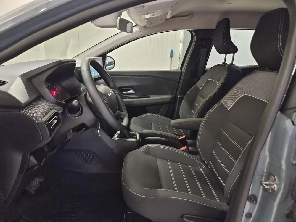 Dacia Sandero 1.0 TCe 90 Expression uit 2024, foto 11