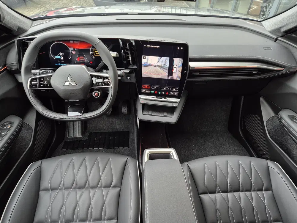Mitsubishi Eclipse Cross Instyle 87 kWh uit 2025, foto 3