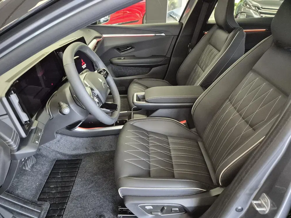 Mitsubishi Eclipse Cross Instyle 87 kWh uit 2025, foto 7