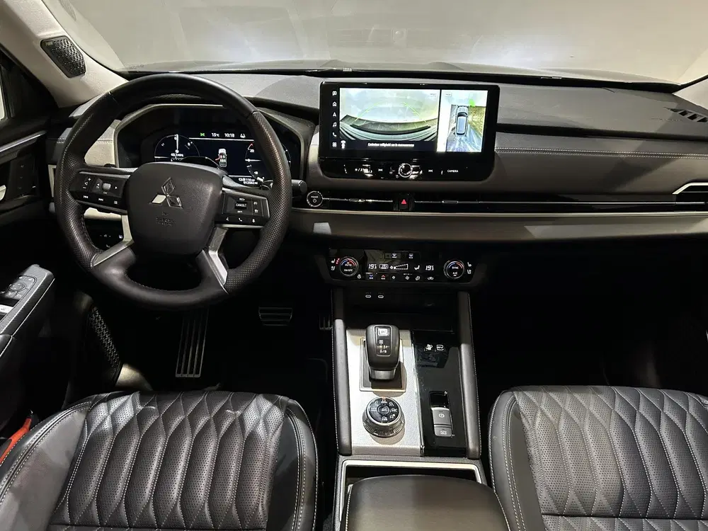 Mitsubishi Outlander 2.4 PHEV Instyle uit 2025, foto 3